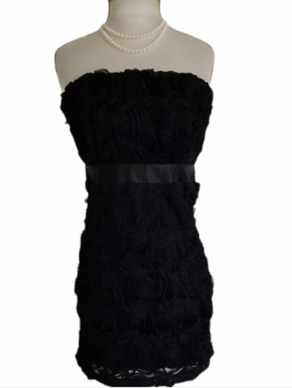 Forever 21 Black Strapless Rose-Textured Rosette Mini Cocktail Dress
